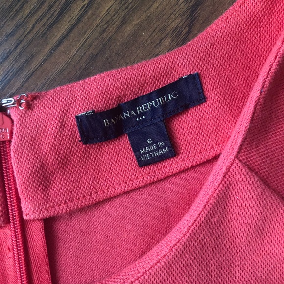 | Banana Republic | Coral Dress - Picture 6 of 6